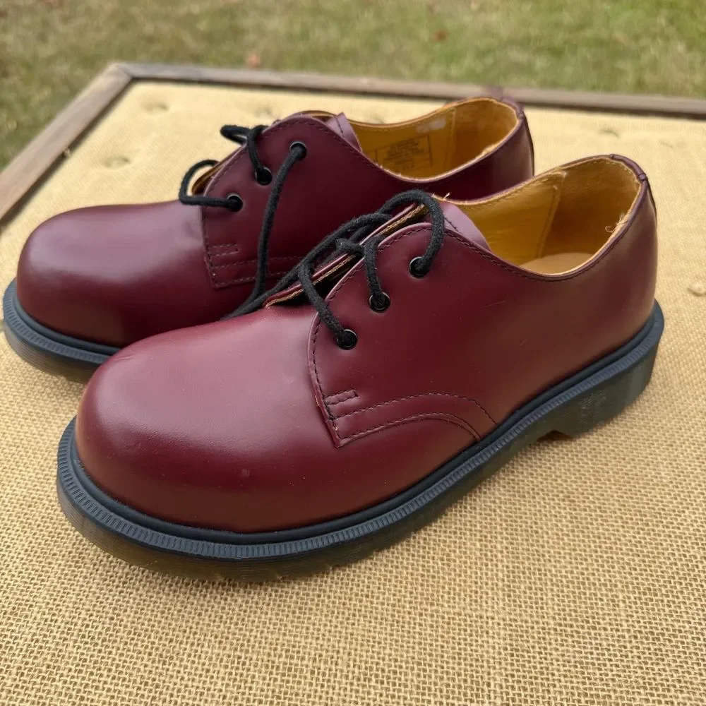 Dr Martens 1925 5400 Cherry Red Oxford Mens 6 Womens 7 Leather